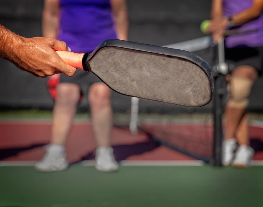 pickleball paddle grip